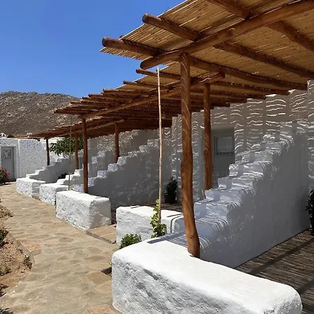 Rizes Mykonos - Folklore Farmstead Farm stay *