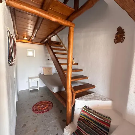 Rizes Mykonos - Folklore Farmstead Farm stay Mykonos Town