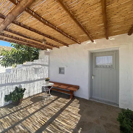 Rizes Mykonos - Folklore Farmstead Farm stay *